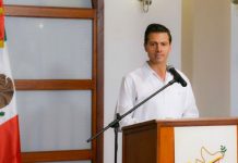 Peña Nieto se compromete a esclarecer el caso Ayotzinapa
