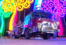 Bomberos exponen medios clásicos en Plaza La Fe
