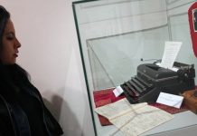 Exponen en Bolivia los versos y dibujos del poeta Jaime Saenz