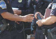 El Salvador: Detienen a policías acusados de violines
