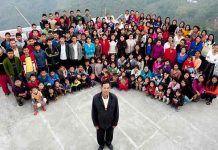 india, fallecimiento, familia, ziona chana,
