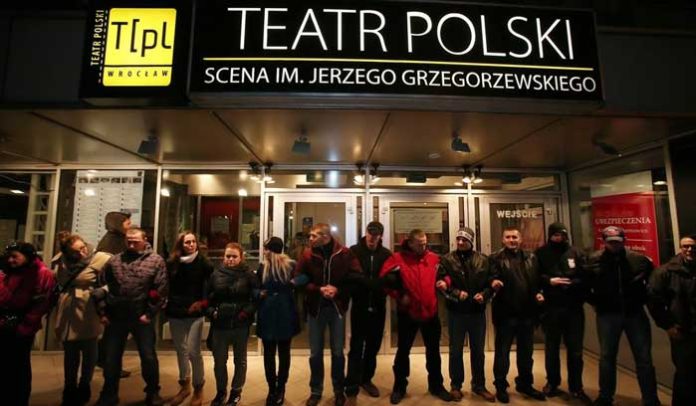 pornoteatropolonia1