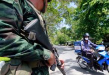 Jefe de ejército tailandés asume papel de mediador jefe