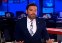 Video: Presentador dice grosería en plena transmisión y se vuelve viral