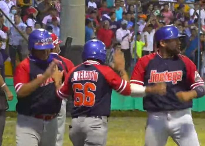 Jjinotega, brumas, beisbol, pomares