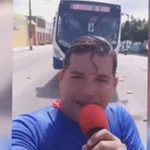 Superman brasileño intenta detener autobús con la mano y termina atropellado brasil, superman, atropello, bus,