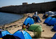 Bruselas aprueba millonaria ayuda para refugiados en Turquía