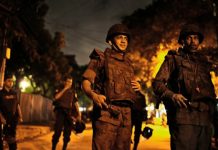 Inicia operación de rescate en restaurante de Bangladesh