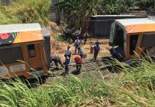 Retiran de la vía los trenes chocados en Costa Rica