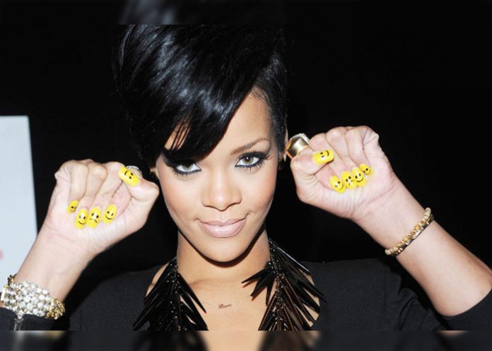 rihanna-gana-juicio