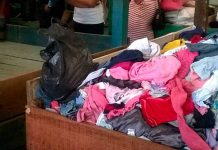 Honduras: Abandonan cuerpo de bebé en mesa de ropa usada