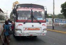 Moretean a chavalo en Ruta 118 por robarle el celular