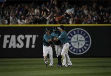 Marineros ganan a Reales 6-0 y Padres vencen a Dodgers
