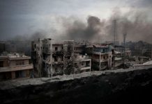 Ola de ataques aéreos sobre la ciudad siria de Idlib