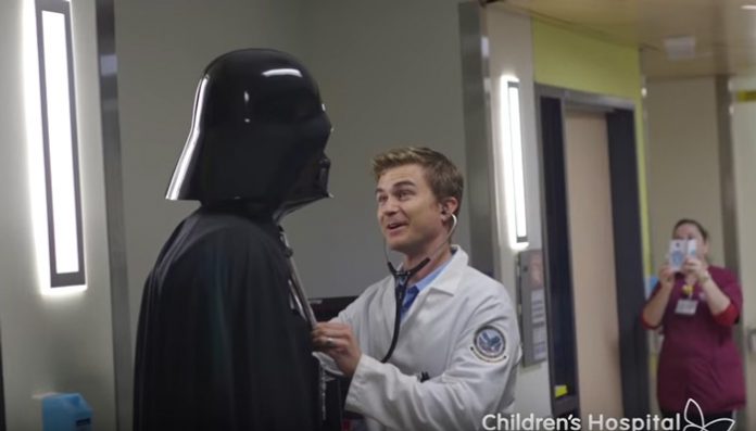 star-wars-visita-hospital-en-los-angeles