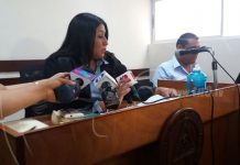 Suspenden juicio del doctor David Páramo