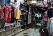Se quema tramo de ropa en el Mercado Oriental