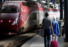 Varios muertos y al menos 40 heridos tras colisionar dos trenes en Bélgica