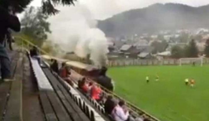 tren-cruza-mitad-campo-futbol