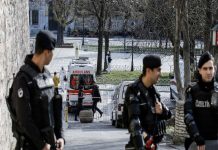 Varios heridos tras estallar un coche bomba en el sureste de Turquía