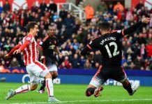 Manchester United cae ante Stoke y suma 4 derrotas en fila
