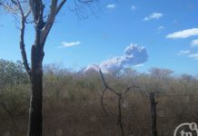 Momotombo vuelve a emanar gases y cenizas