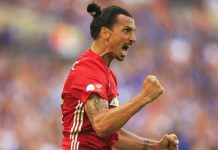 Man United renovaría a Zlatan hasta los 38 años