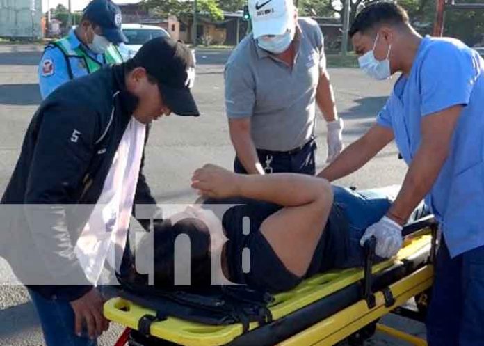 nicaragua, managua, accidente, lesionada, motocicleta, policia,