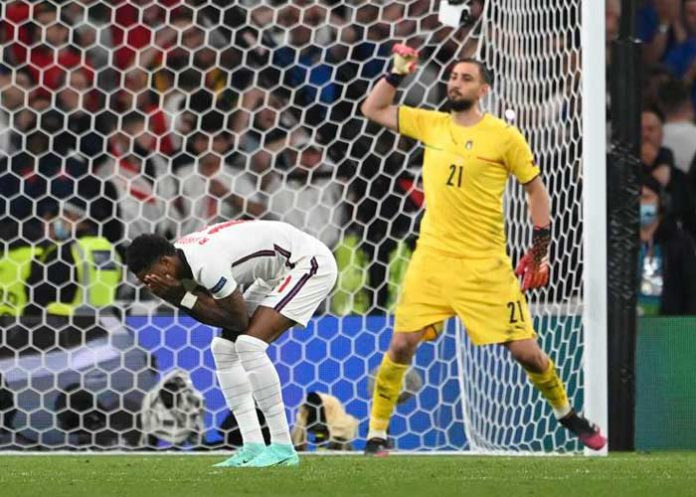 DONA donaruma, futbol, euro,