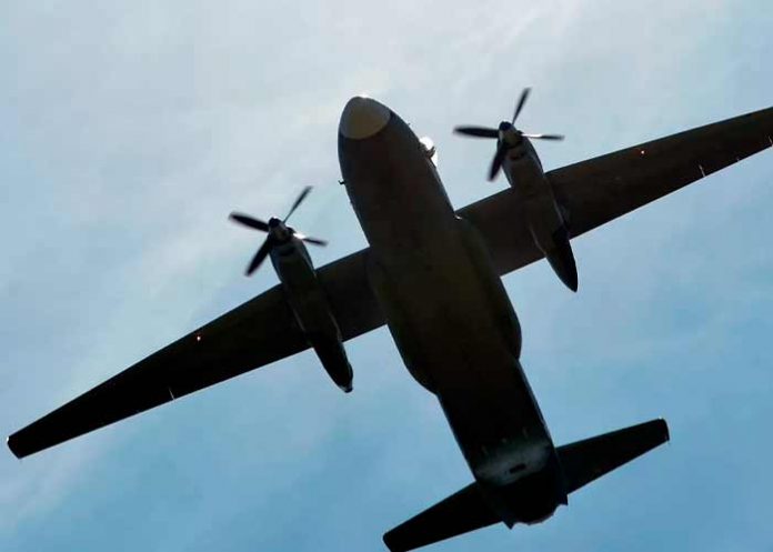 RUSIA Rusia, Kamchatka, avion, servicios de emergencias