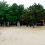 Inundaciones en un popular balneario ruso deja casas y carros destruidos rusia, balneario, popular, inundaciones, destruccion, casas, carros,