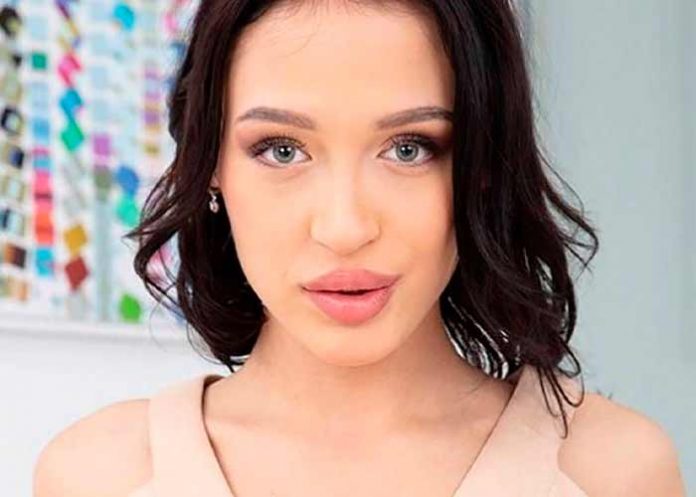 Rusia, San Petersburgo, actriz porno, edificio,