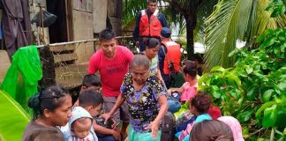 Ejército de Nicaragua evacuando a las familias por las afectaciones de las lluvias en el Caribe