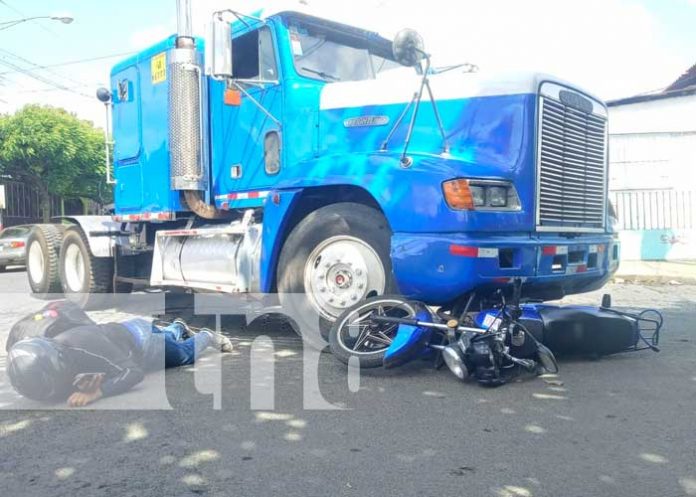 Accidente de tránsito con un cabezal en Managua