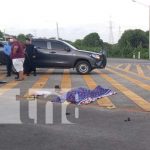 Trágico accidente deja un fallecido y una lesionada en pista Masaya-Granada Accidente de tránsito en pista de circunvalación Masaya-Granada