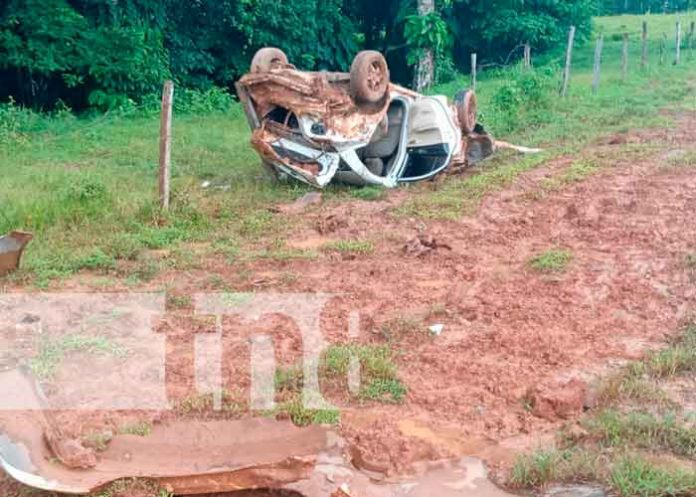 Conductor en Bluefields sobrevive a vuelco y cuenta los hechos / FOTO / TN8