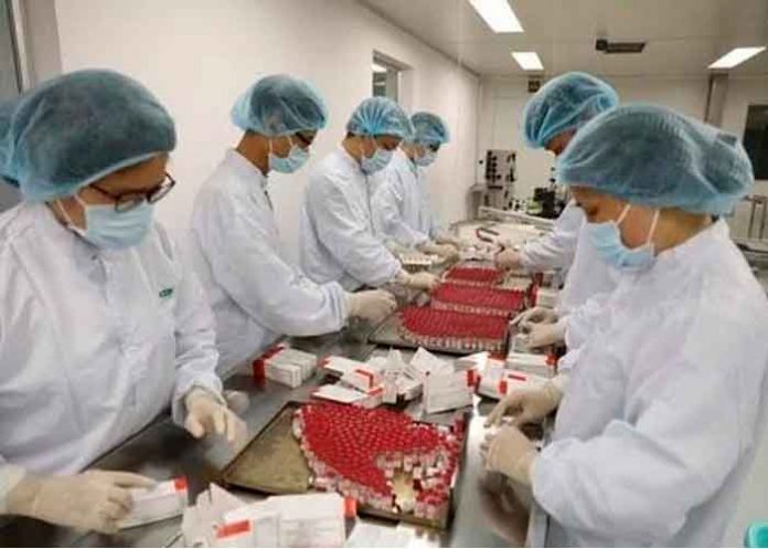 Vietnam produce primer lote de la vacuna rusa Sputnik V en su territorio