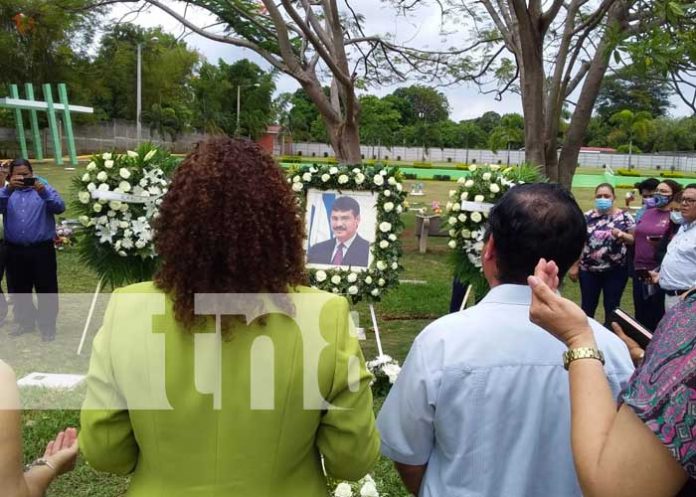 nicaragua, alexis arguello, ofrenda floral, homenaje, boxeo,