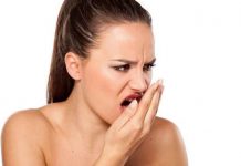 ¿Mal aliento después de cepillarte? Te explicamos cómo solucionarlo ¿Mal aliento después de cepillarte?