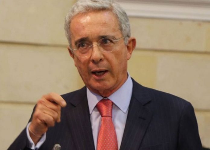 alvaro-1 Foto: Retoman el proceso contra Álvaro Uribe por sobornos en Colombia / Referencia