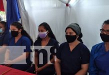 Foto: Privados de libertad celebran la publicación de la obra Azul / TN8