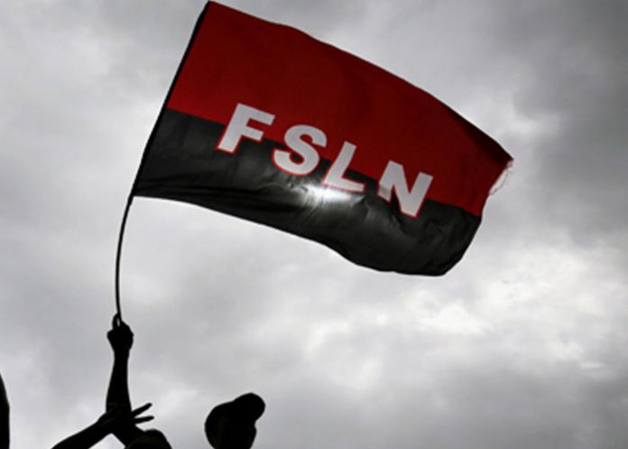 Foto: Colectivo PAIS de México saluda la Revolución / Referencia