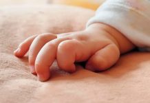 Bebé es golpeado por su padre en México
