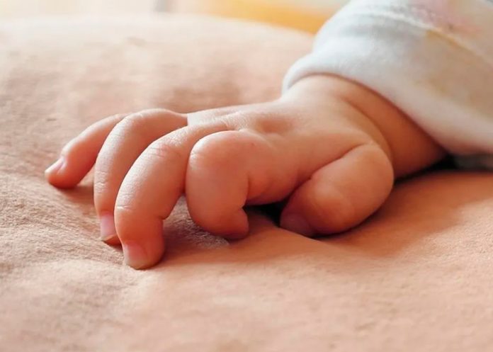 Bebé es golpeado por su padre en México