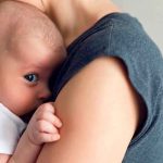 Increíble video: Mujer rusa atrapa a un bebé que cayó de un edificio