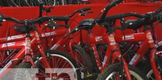 Entrega de bicicletas para educación primaria en Estelí