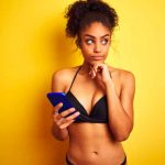 ¿Trajes de baño hechos con cinta adhesiva? lo último en moda que arrasa en internet