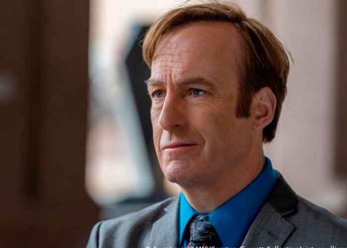 Hospitalizan al actor Bob Odenkirk tras colapsar en el set de 