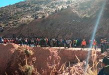 Mueren al menos 31 personas en un accidente en Bolivia Mueren al menos 31 personas en un accidente en Bolivia