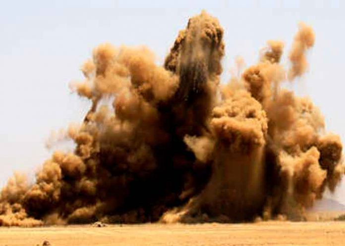 Foto: Remolino de polvo interrumpe partido de fútbol (Video)/Referencia